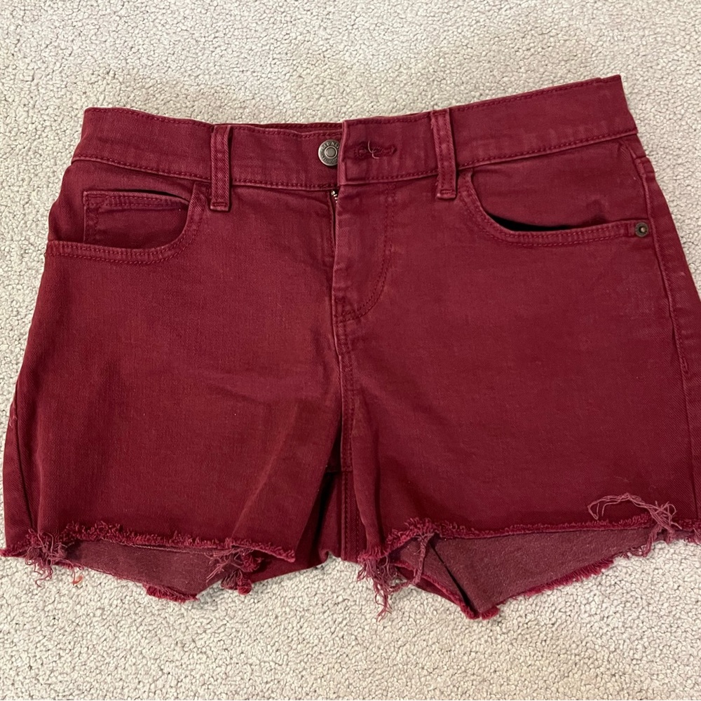 Old Navy wine red cutoff boyfriend shorts. Size 2